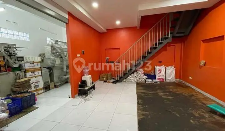 Ruko Bersih Terawat Cocok Untuk Usaha di Suryani