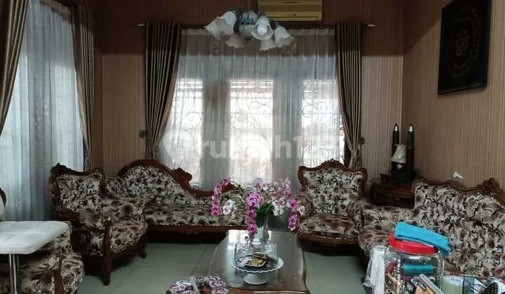 Rumah Aman Dan Nyaman di Taman Holis Indah 1