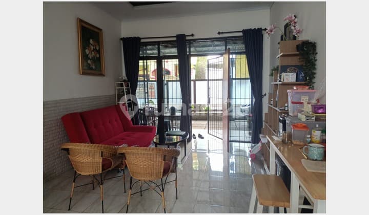 Rumah Lokasi Terjangkau Dekat Akses Utama di Cibaduyut Lama