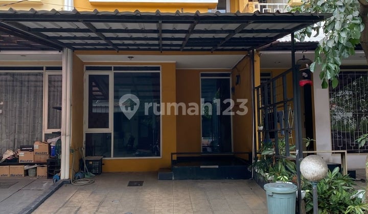 Rumah Kondisi Bagus Siap Huni di Istana Sudirman