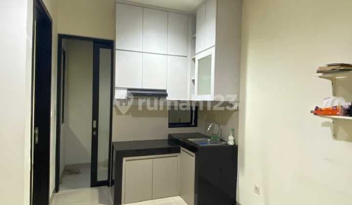 8. W Disewakan Green Royal Condo House , Siap Huni