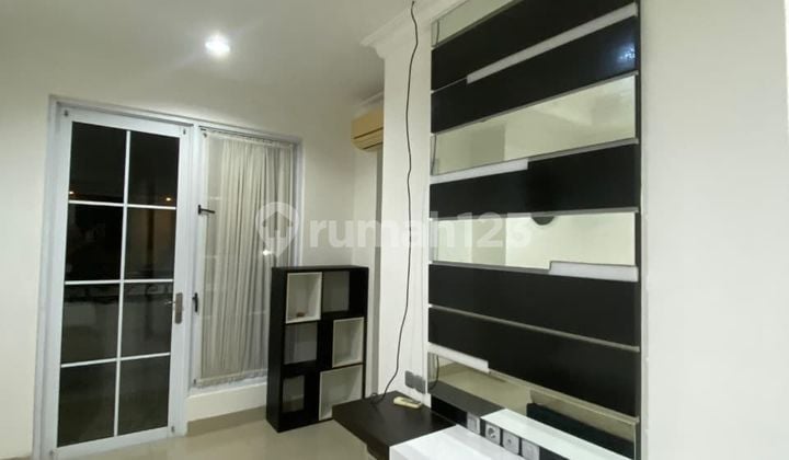 20. W Disewakan Rumah Dikemanggisan Kebon Jeruk,Uk 7,5X18,Furnish