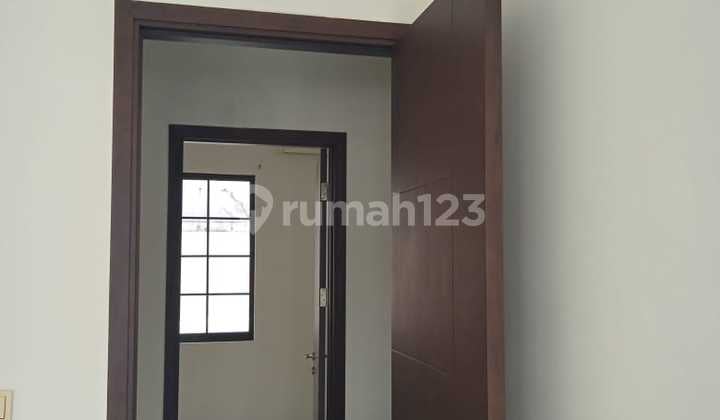 16. W Disewakan Rumah Cluster East Asia, Uk 6X15 , Siap Huni