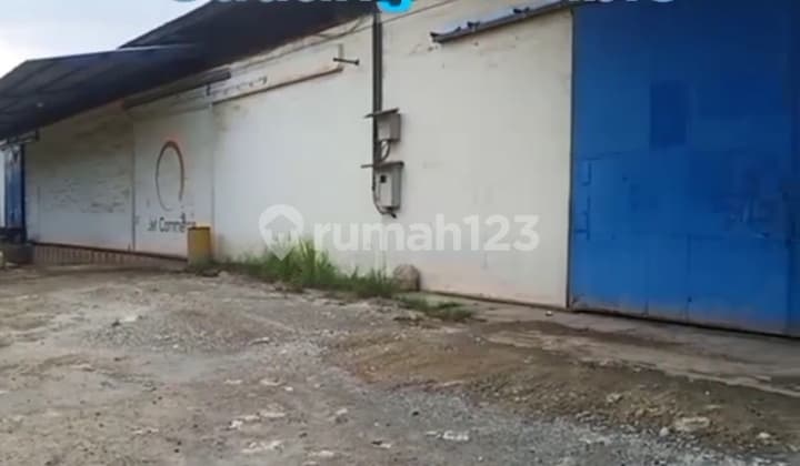 Gudang Perbatasan Tangerang Jakarta, 3000M2, Siap Huni, Strategis