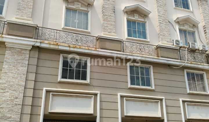 Green Lake City Joint Ruko, 3.5 LT. Facing Inside, Spacious Parking.