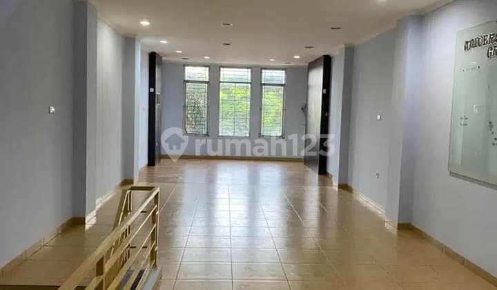 26. W Disewakan Ruko Mutiara Taman Palem, Uk 4,5X15, Siap Huni