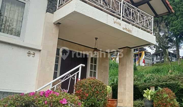 Private 3-Story Villa Flower Palace Semi-Furnished.
