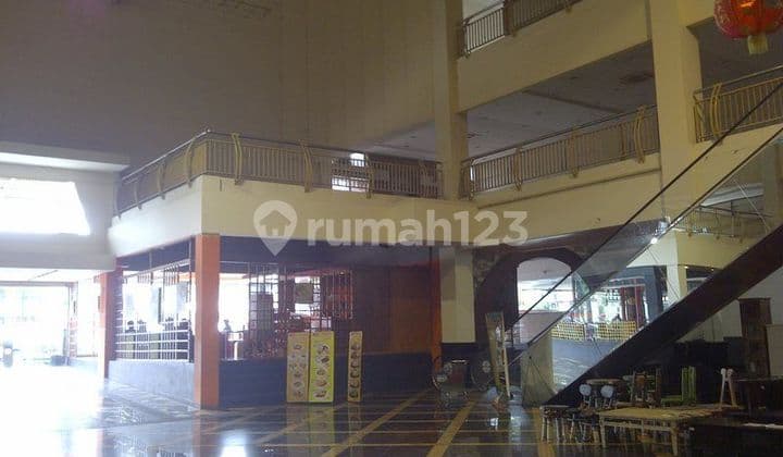 Gedung Mall Kawasan Premium Buahbatu Pelajar Pejuang