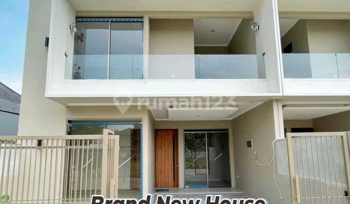 Rumah 2,5 lantai baru Villa Rooftop View Golf Mountain Cigadung