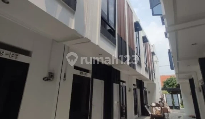 Di Jual Rumah Murah 500 Jt'an 2 Menit Dari Sman 10 Jakarta