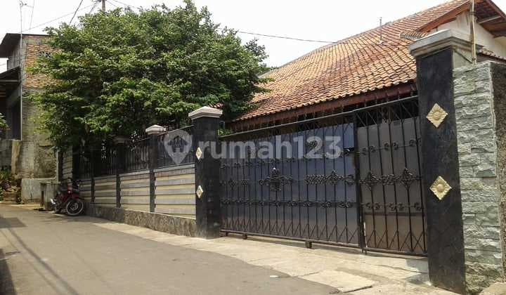 Rumah 2 Lantai Butuh Renovasi di Jl. Bango , Jakarta Selatan