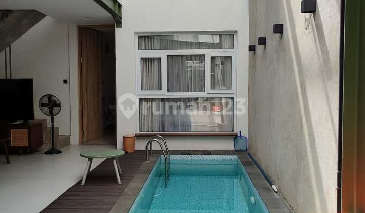 Rumah Siap Huni, Semi Furnish, Private Pool di Gandul Cinere , Depok