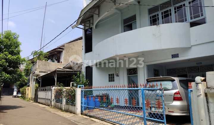 Rumah Kos 21 Kamar Butuh Renov , Margonda Depok