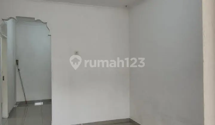 Comfortable Clean House Ready to Occupy Taman Cibiru Lippo Cikarang Bekasi