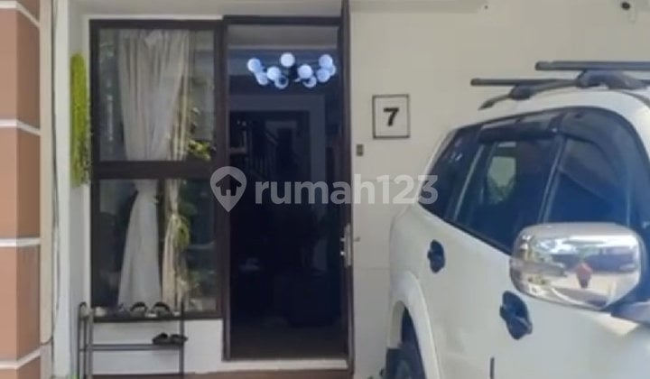 Rumah Bagus 2 Lantai Furnished di Cluster Le Freya Lippo Cikarang