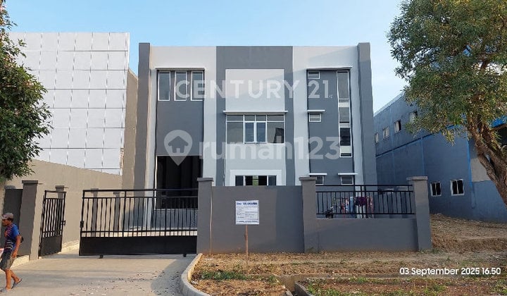 Gudang Baru di Kawasan Industri Delta Silicon Lippo Cikarang