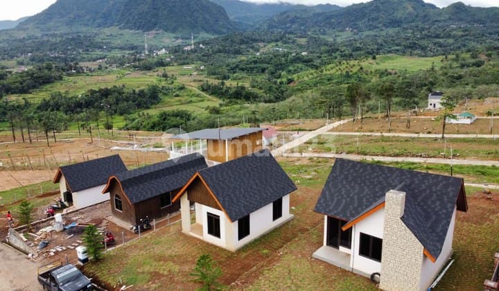 Quick Sale Front Block Near Public Facilities 525 Square Meters SHM Suitable for Villa