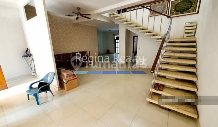 Regina Realty, Dijual Rumah Cocok Untuk Kost2an Lokasi Bagus Kebayoran Baru