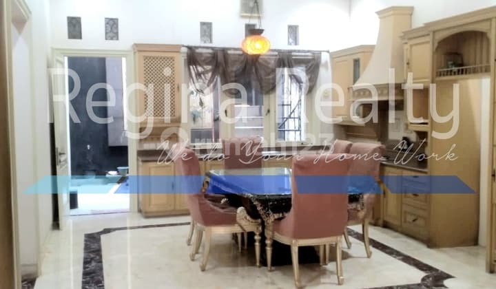 Regina Realty, Dijual Nice House In Pln Senayan .