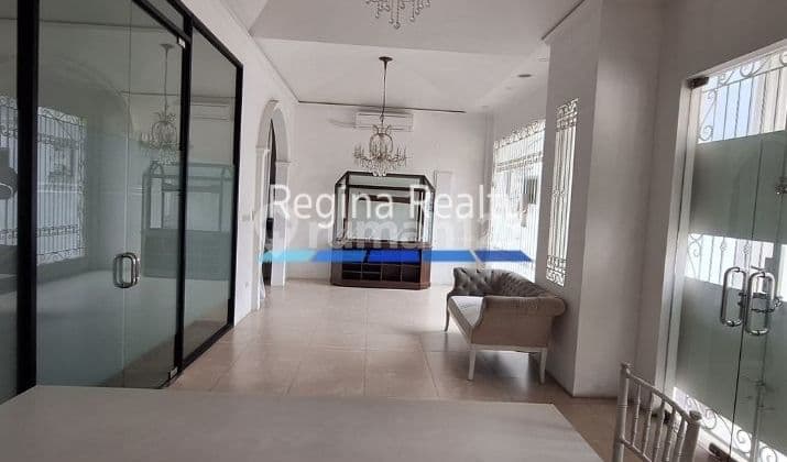 Regina Realty, Disewakan Bangunan ex Bridal House & Boutique, Gandaria Jakarta Selatan