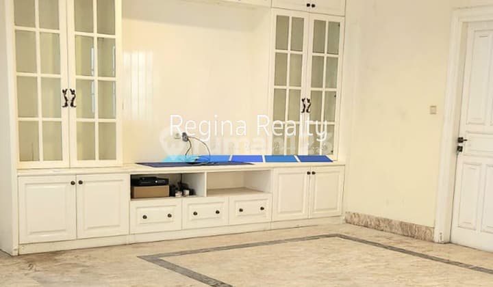 Regina Realty, Disewakan Rumah Pondok Indah, Jakarta Selatan