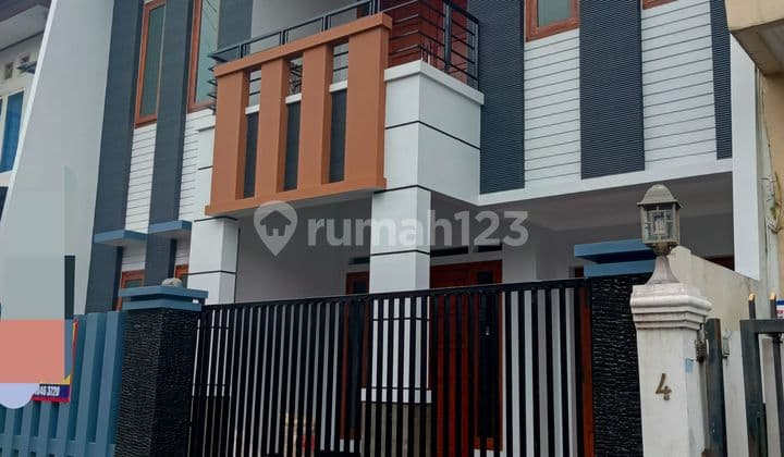 Dijual Rumah Dalam Komplek Di Kalisari
