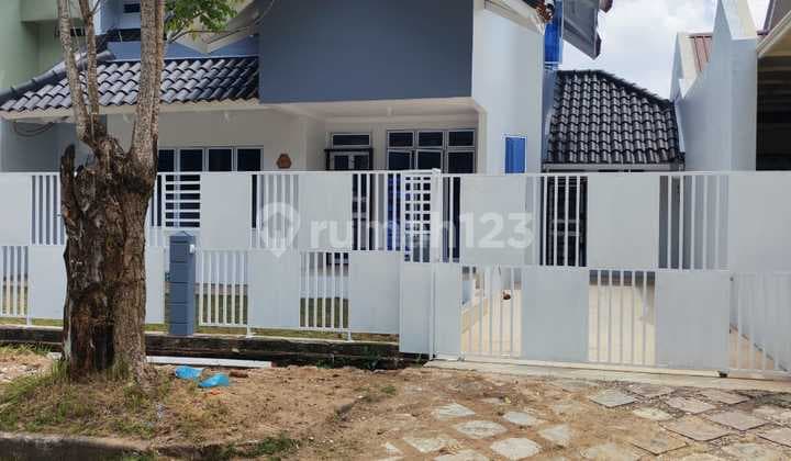 Rumah Cantiq Siap Huni Di Kawasan Elite, Bukit Indah Sukajadi