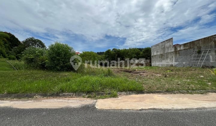 Kavling Di Boulevard Sukajadi Hadap Timur, Lokasi Di Kawasan Elite