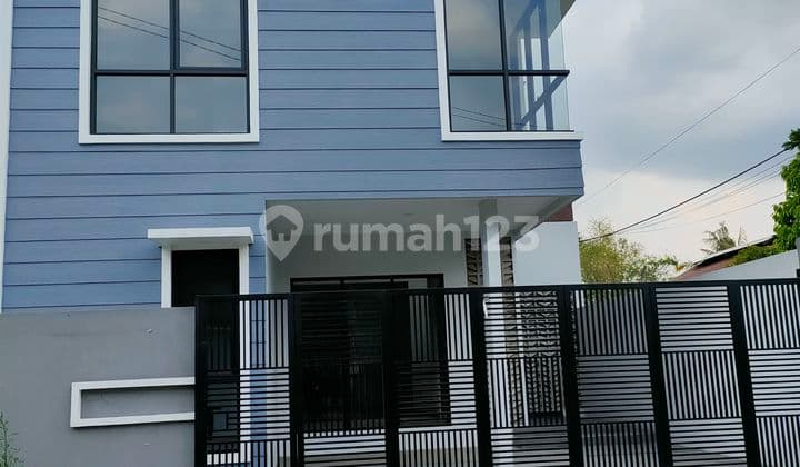 Rumah Baru 2 Lantai Taman Holis Indah 1 Bagus Minimalis Dekat Sekolah Bpk Penabur,dekat Tol Pasko,tol Marga Asih