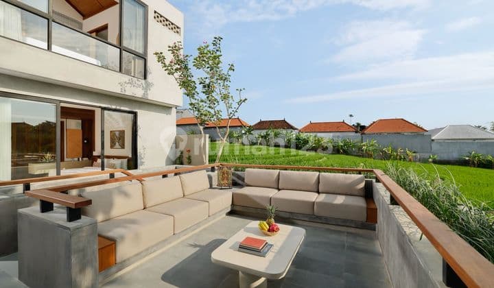 Prestige Seven-Bedroom Freehold Villa Compound With Private Gym And Rice Field Frontage In Padang Linjong