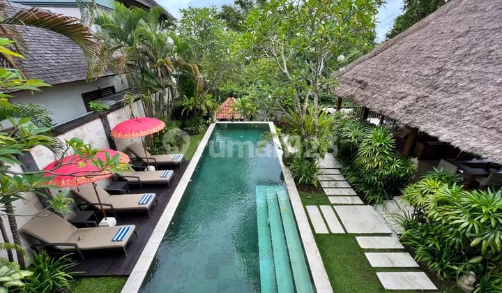 Rarely Offered Riverfront 4 Bedroom Villa 2 Mins Drive To The Beach