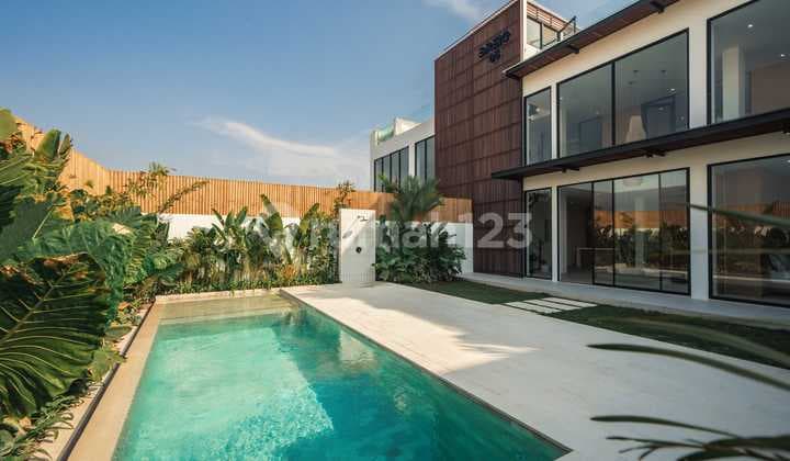 Contemporary Charm 3 Bedroom Villa In Canggu