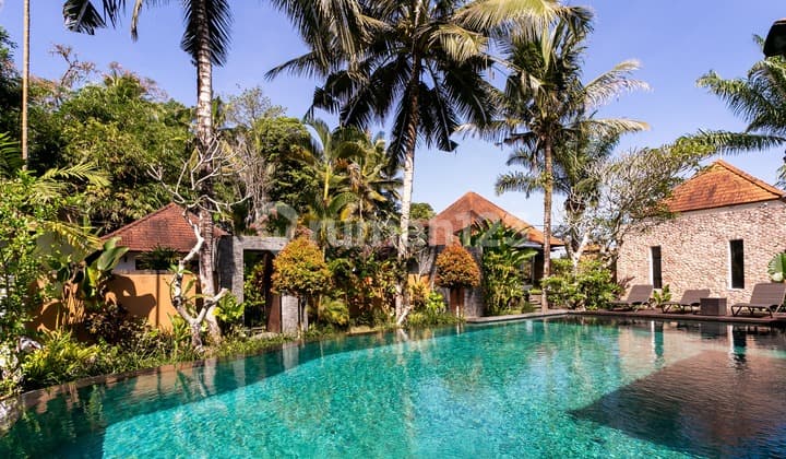 Strategically Positioned 11 Bedroom Villa In Ubud With Private Pools