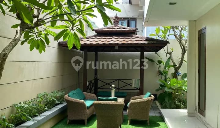 CONTEMPORARY FAMILY HOME IN THE HEART OF SOUTH BALI