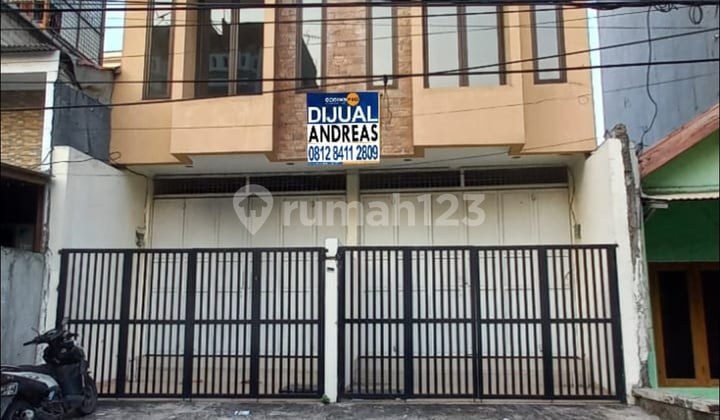 Ruko 3.5 lantai,baru,murah,jalan lebar,Pejagalan