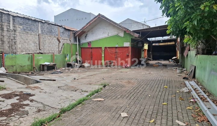 Ruang Usaha,cocok Untuk Bengkel,hadap Jalan Besar, Kamal, Jakarta Barat