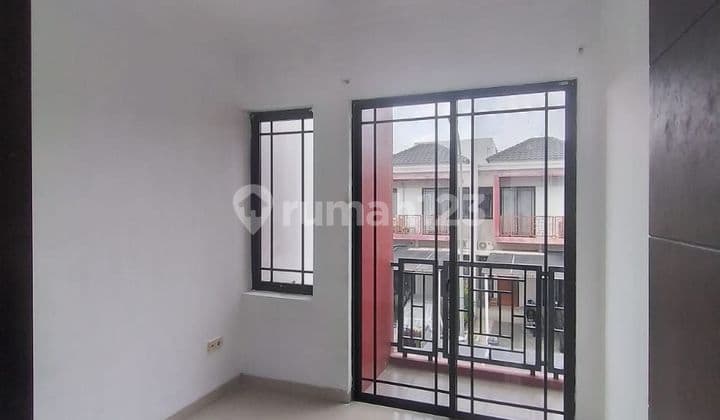 Cheapest 2-story house in Green Lake City, West Jakarta Border