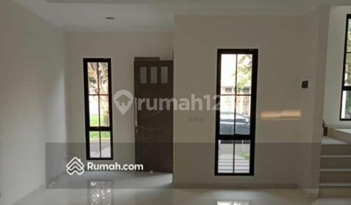 Rumah 2 Lantai di Alam Sutera SHM Hadap Timur
