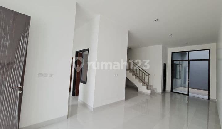 2-story house in Villa Melati Mas, already renovated Rqpi.