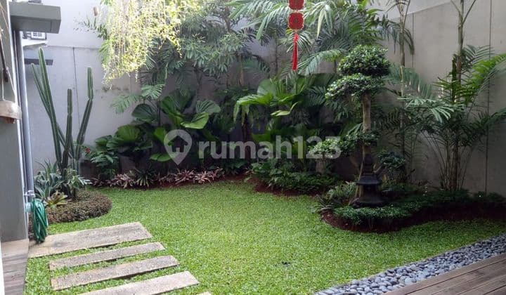 House in De Park Heliconia BSD 2 Floors Renovated