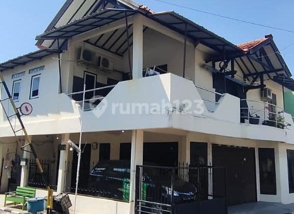 Dijual Rumah Hook 2 Lantai SHM Bagus di Griya Prasetya Gayamsari Hadap Barat