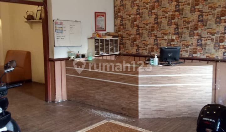 Ruang Usaha Luas Startegis Siap Pakai di Jalan Ade Irma Suryani