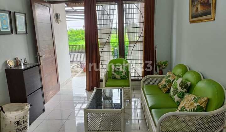 Di Jual Rumah di Komplek Sawangan Village