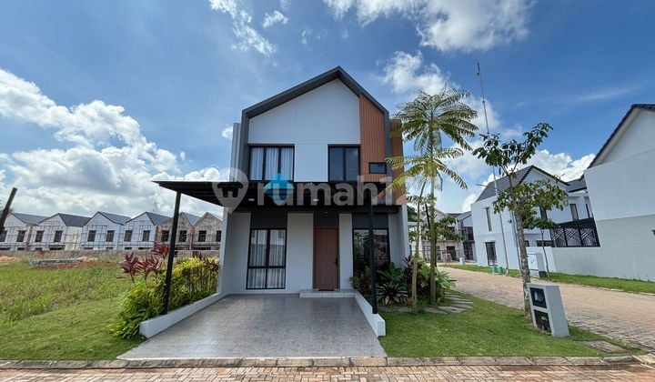 New Royal 2-Story Vasa Type 76 House Batam Centre