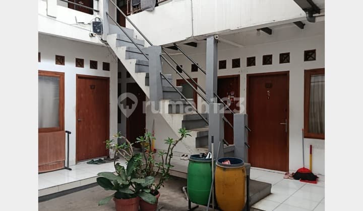 Rumah Kost Aktif Full Isi Dekat Kampus di Setiabudi