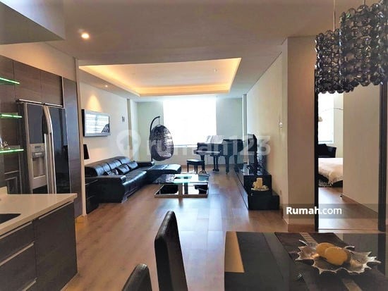 Dijual Ruko 3 Lantai Dengan Lokasi Strategis di Jl. Gatot Subroto, Batununggal