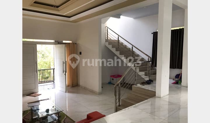 Rumah Bagus Legalitas SHM di Ciumbuleuit Bandung