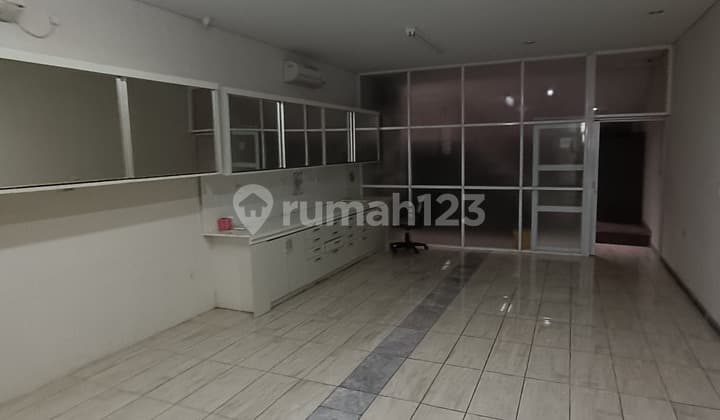 Ruko SHM 2,5 Lantai Full Renov di Kota Baru Parahyangan