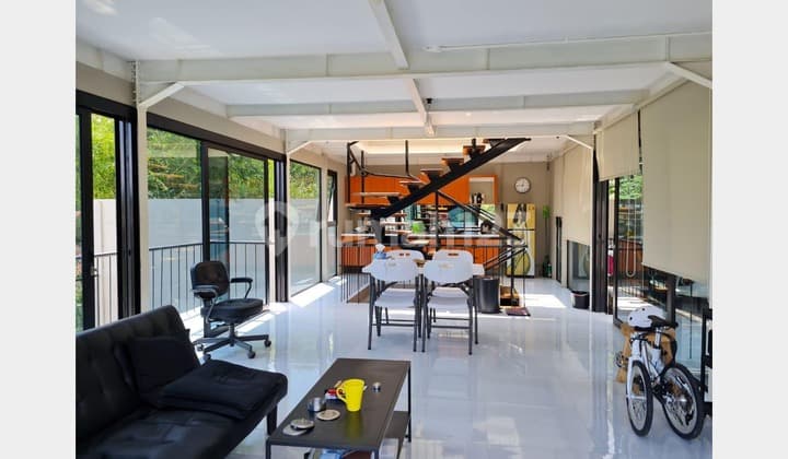 Rumah Semi Industrial SHM di Sayap Cigadung, Bandung