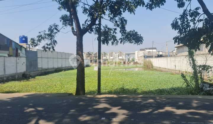 Tanah Luas Samping Jl Raya di Terusan Derwati